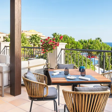 Resort Cascade Wellness