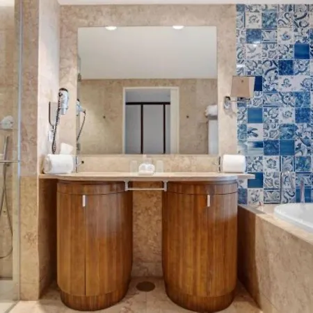 Rezort Cascade Wellness Algarve By Domes 5*